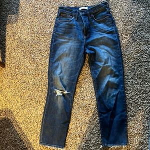 Madewell perfect vintage crop jeans with hole